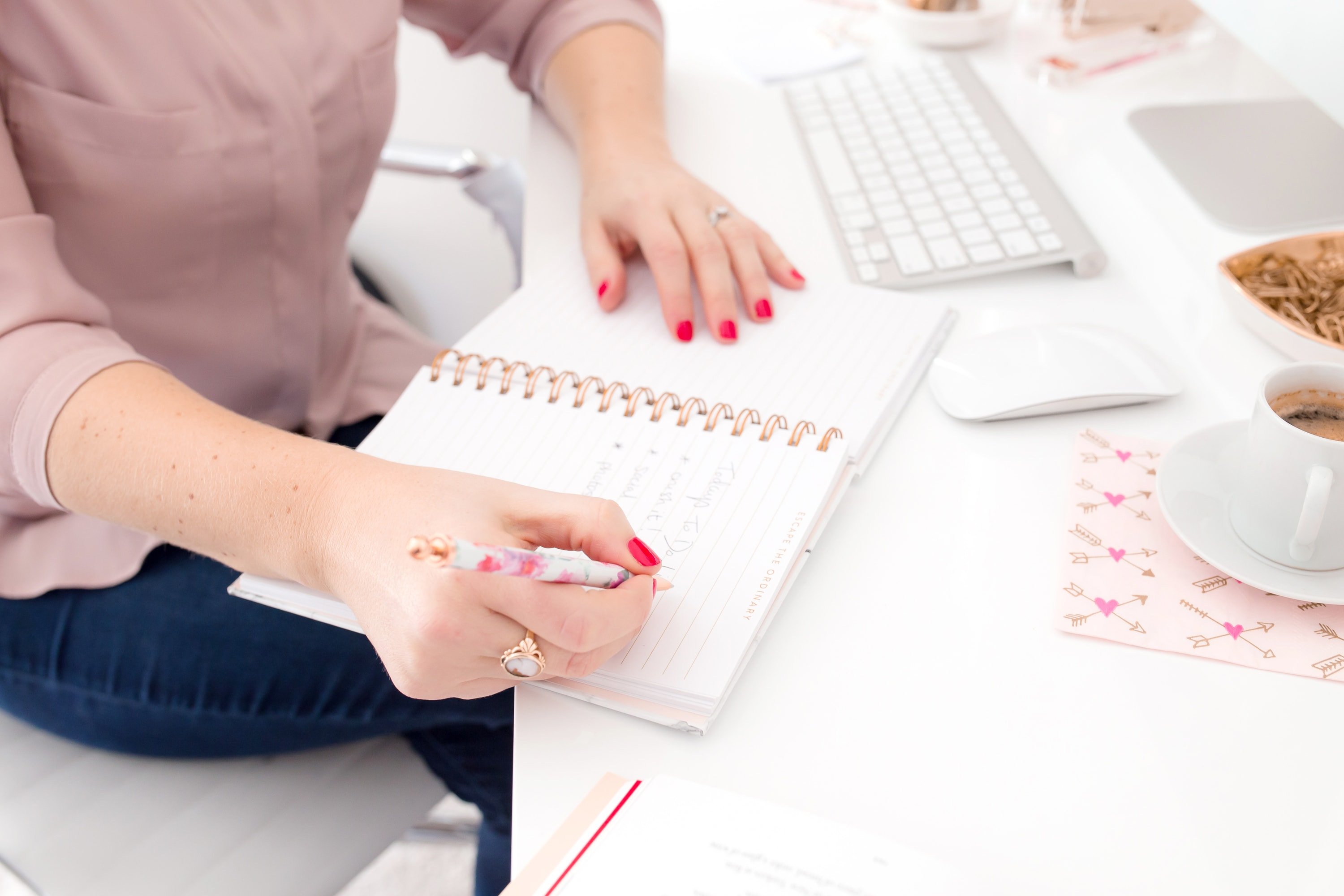 How to update an old blog post (and why you should!) + CHECKLIST