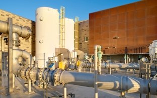 Oxnard Facility exterior pipes