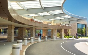 The beautiful visitor entrance at Good Samaritan Hospital.
